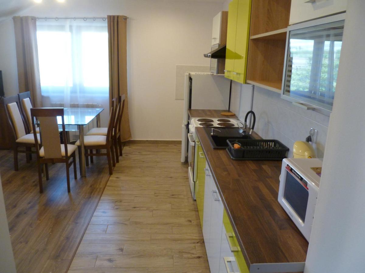 Klimatyczny Domek - Apartamenty & Noclegi Slawecin Екстериор снимка