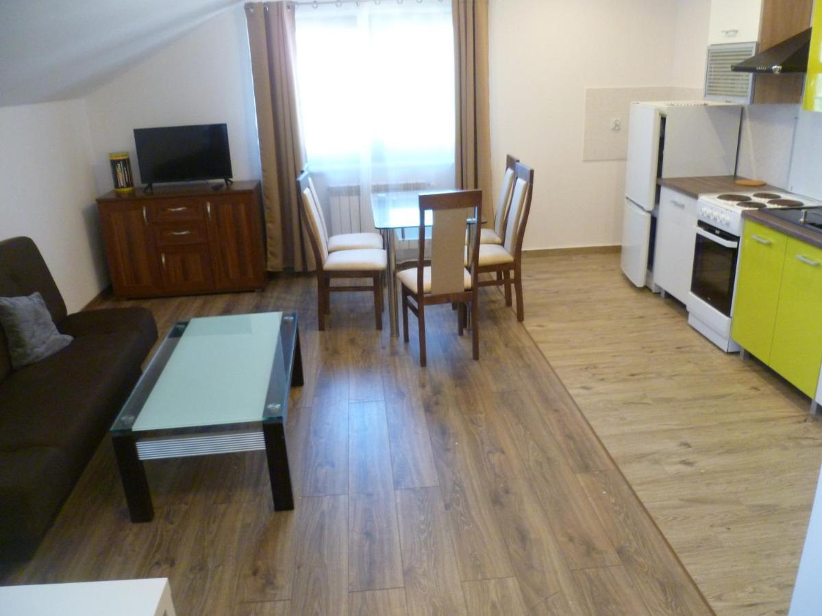 Klimatyczny Domek - Apartamenty & Noclegi Slawecin Екстериор снимка