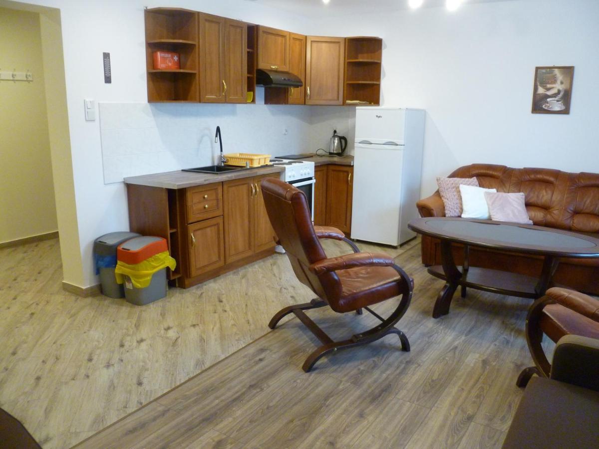 Klimatyczny Domek - Apartamenty & Noclegi Slawecin Екстериор снимка