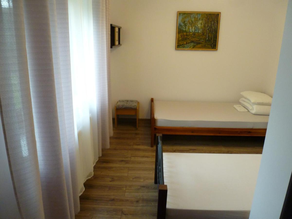 Klimatyczny Domek - Apartamenty & Noclegi Slawecin Екстериор снимка
